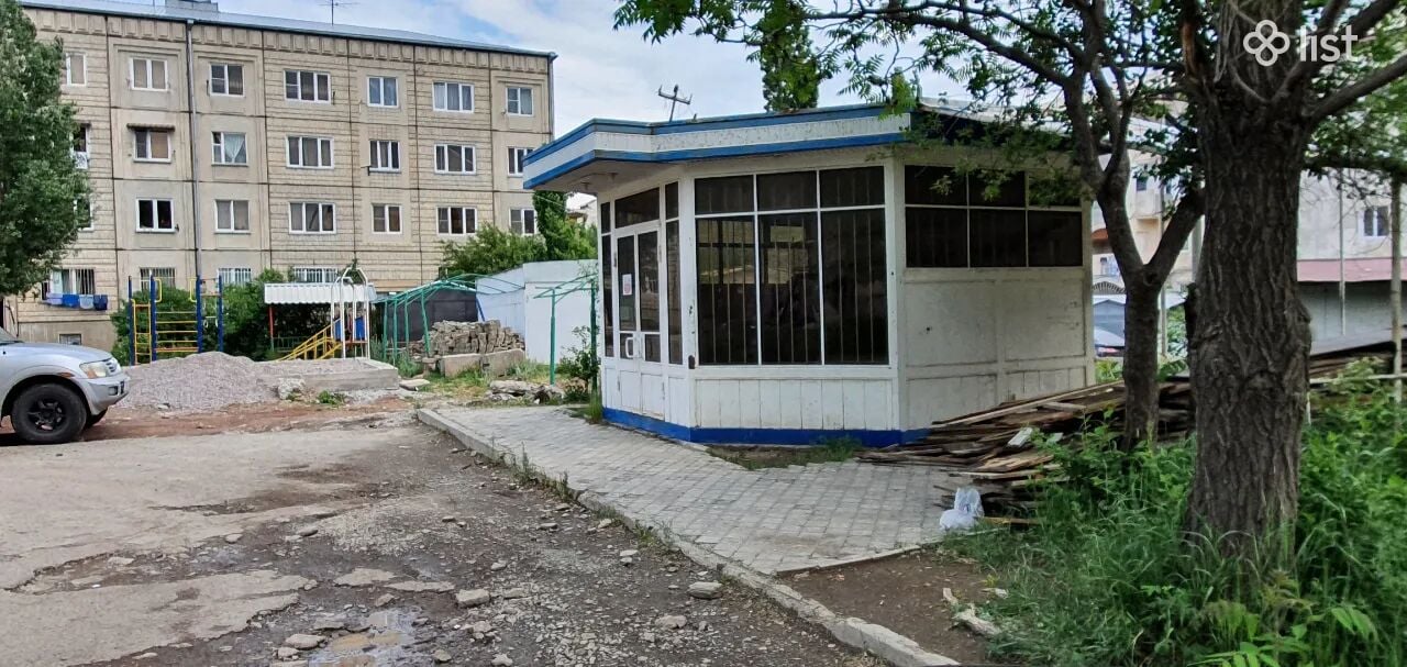 Տաղավար, մետաղյա կրպակ